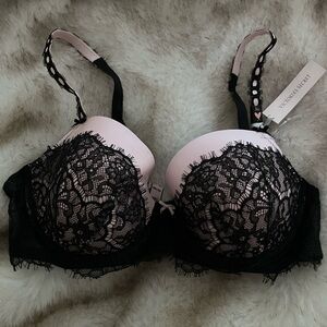 Victoria's Secret Light Pink and Black Lace Bra